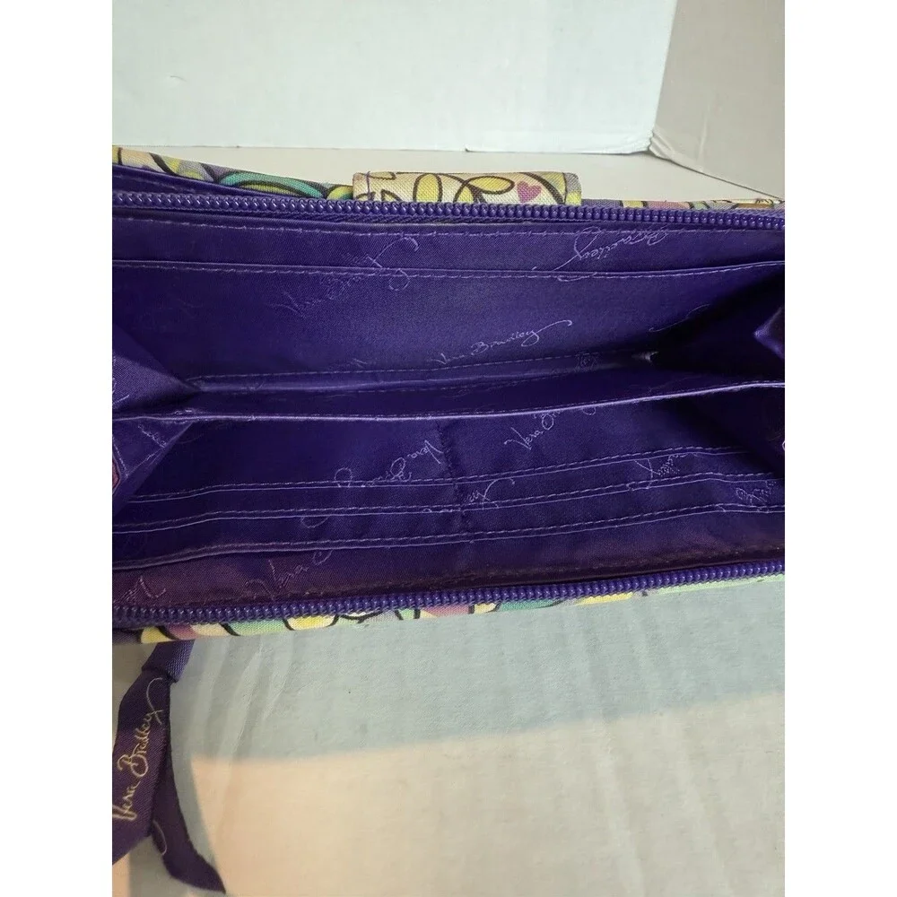Vera Bradley HEATHER Quilted Wallet Wristlet Turn‎ Lock Purple Green Purse 8”x5”